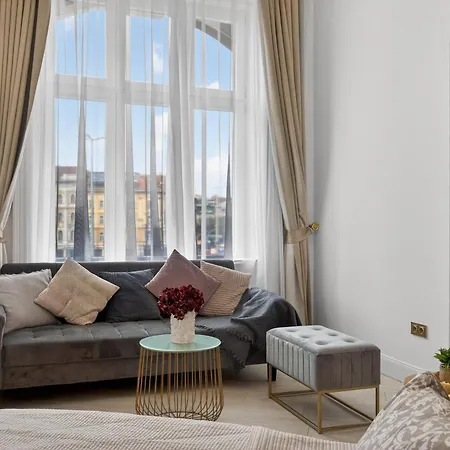 Elegance Life 3bedrm Joseph Boulevard Apartamento Budapeste