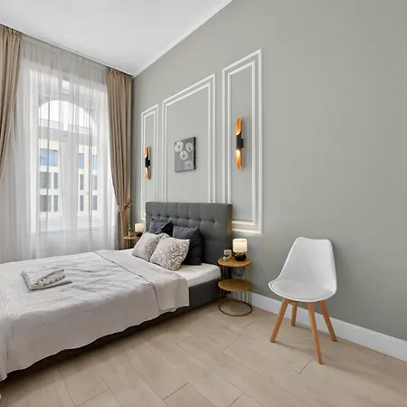 Apartment Elegance Life 3bedrm Joseph Boulevard